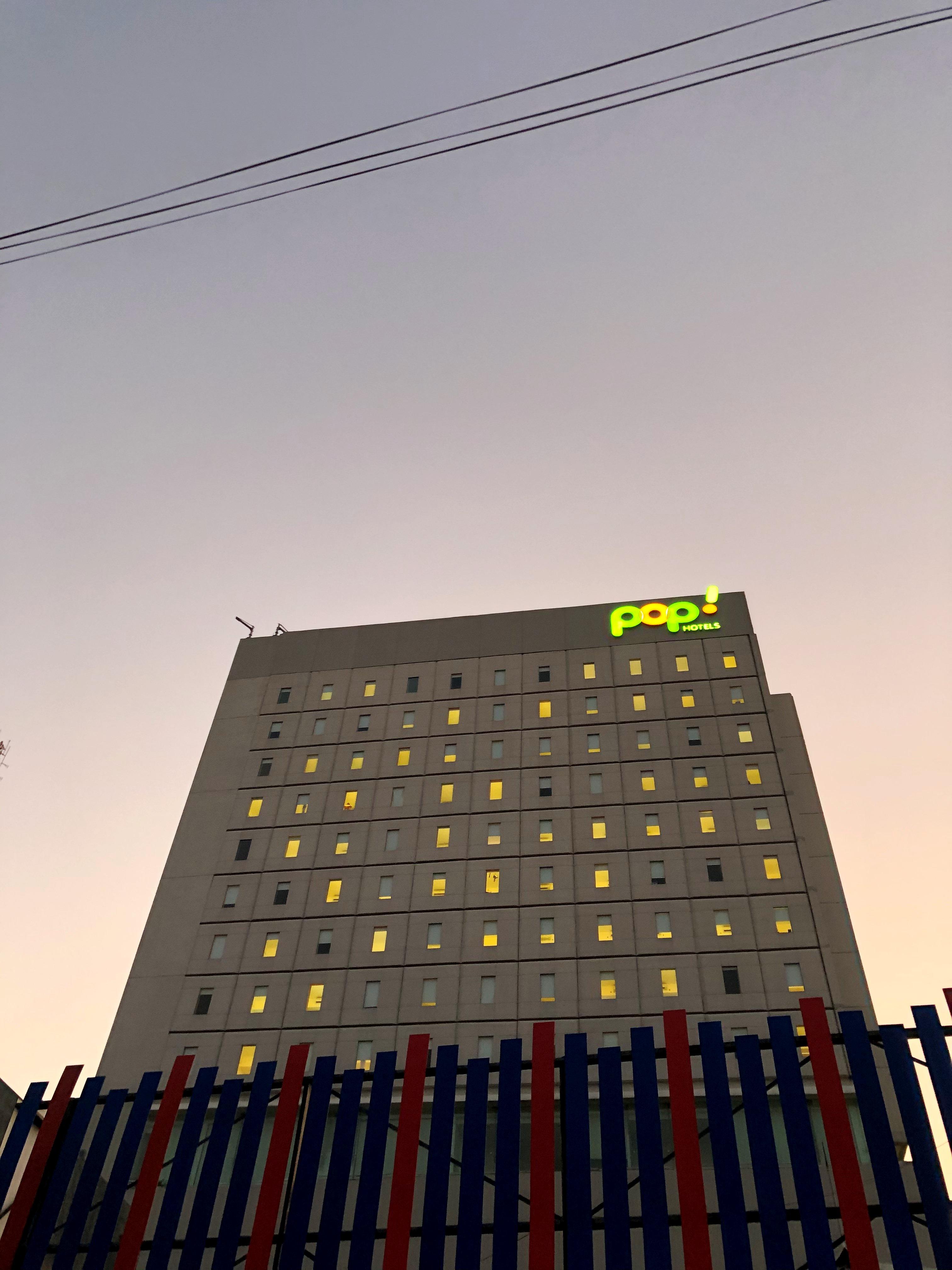 Pop! Hotel Gubeng Surabaya Exterior photo