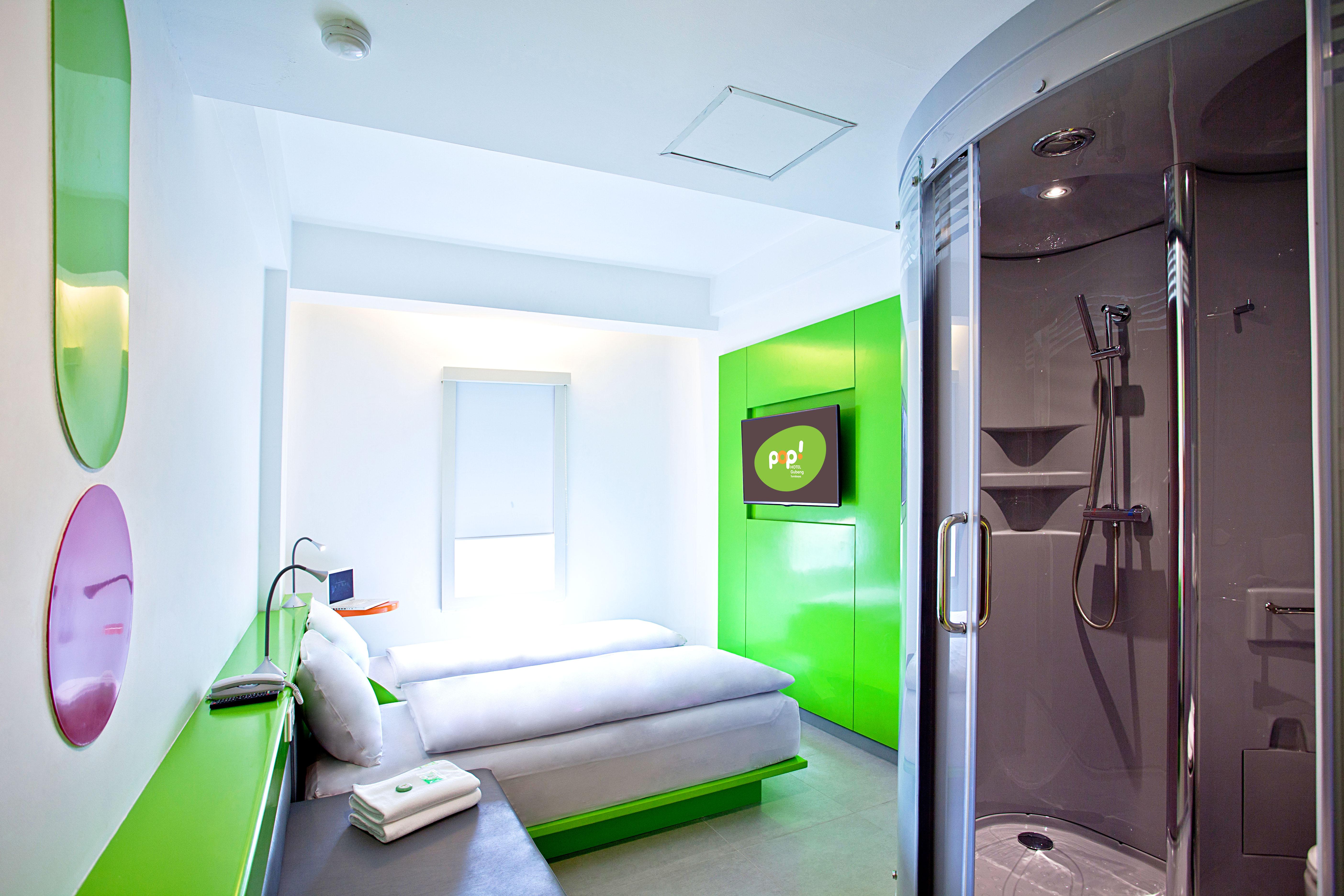Pop! Hotel Gubeng Surabaya Exterior photo
