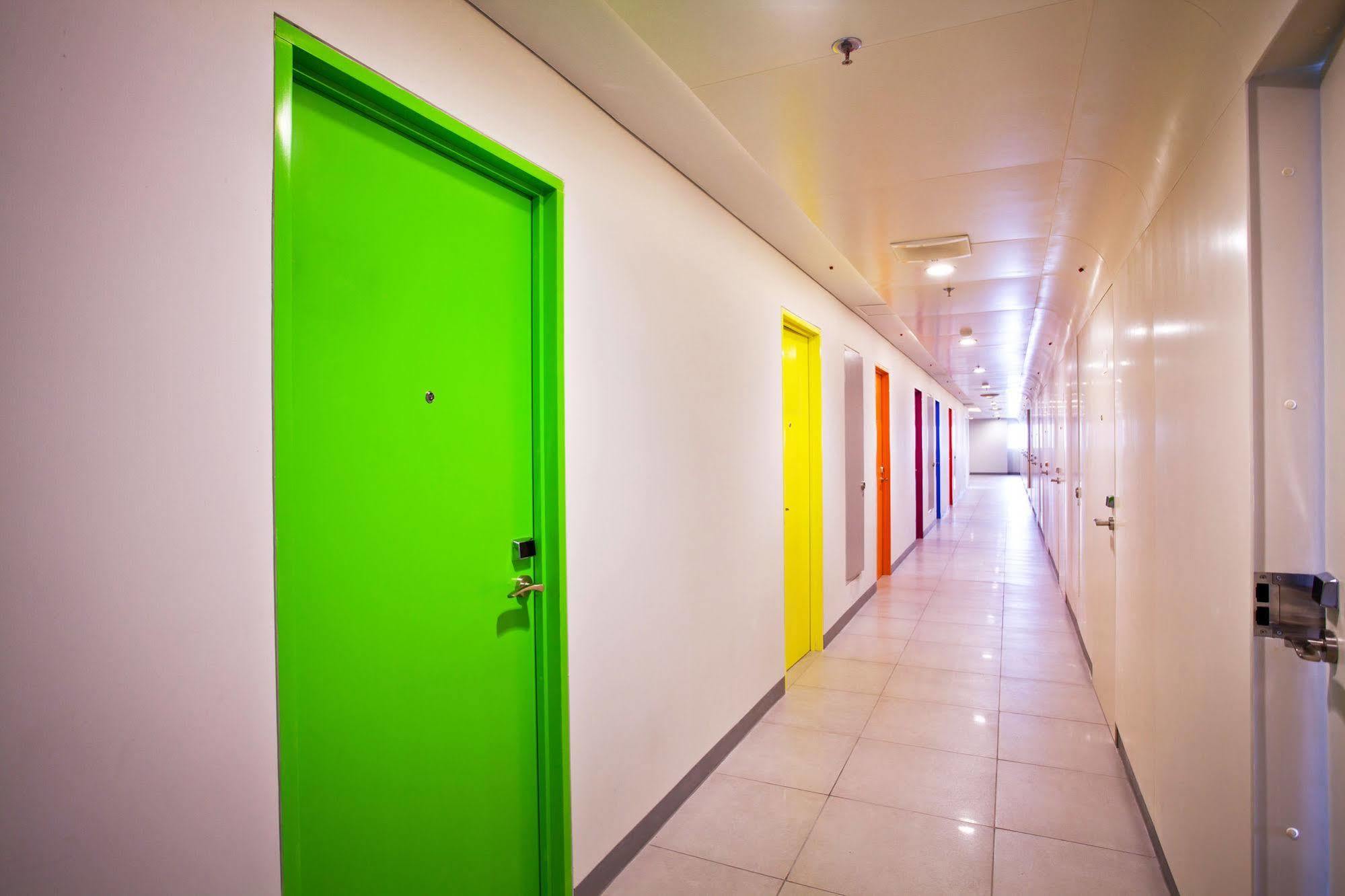 Pop! Hotel Gubeng Surabaya Exterior photo